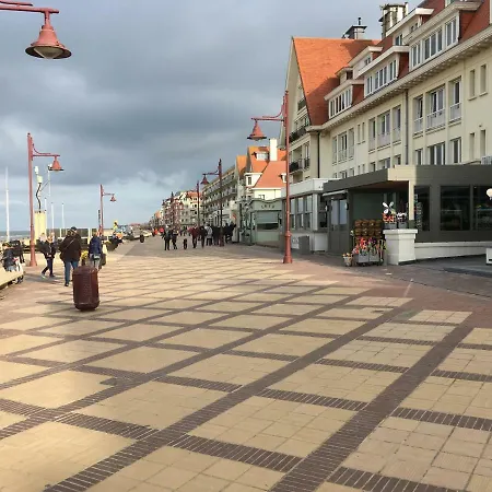 Vakantiewoning Intermezzo Aan Zee Holiday home *
